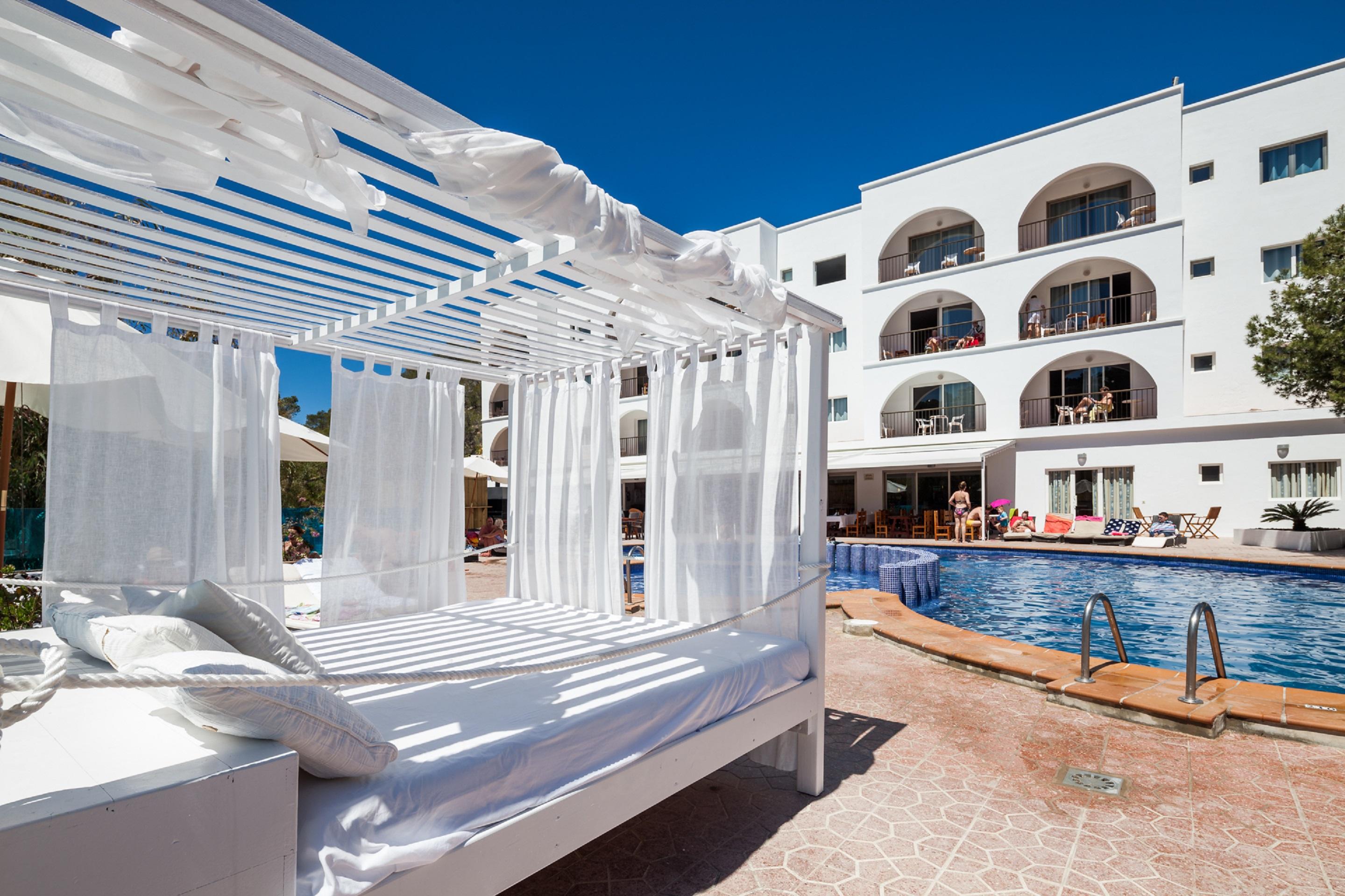 Aparthotel Puerto Cala Vadella Cala Vadella  Kültér fotó