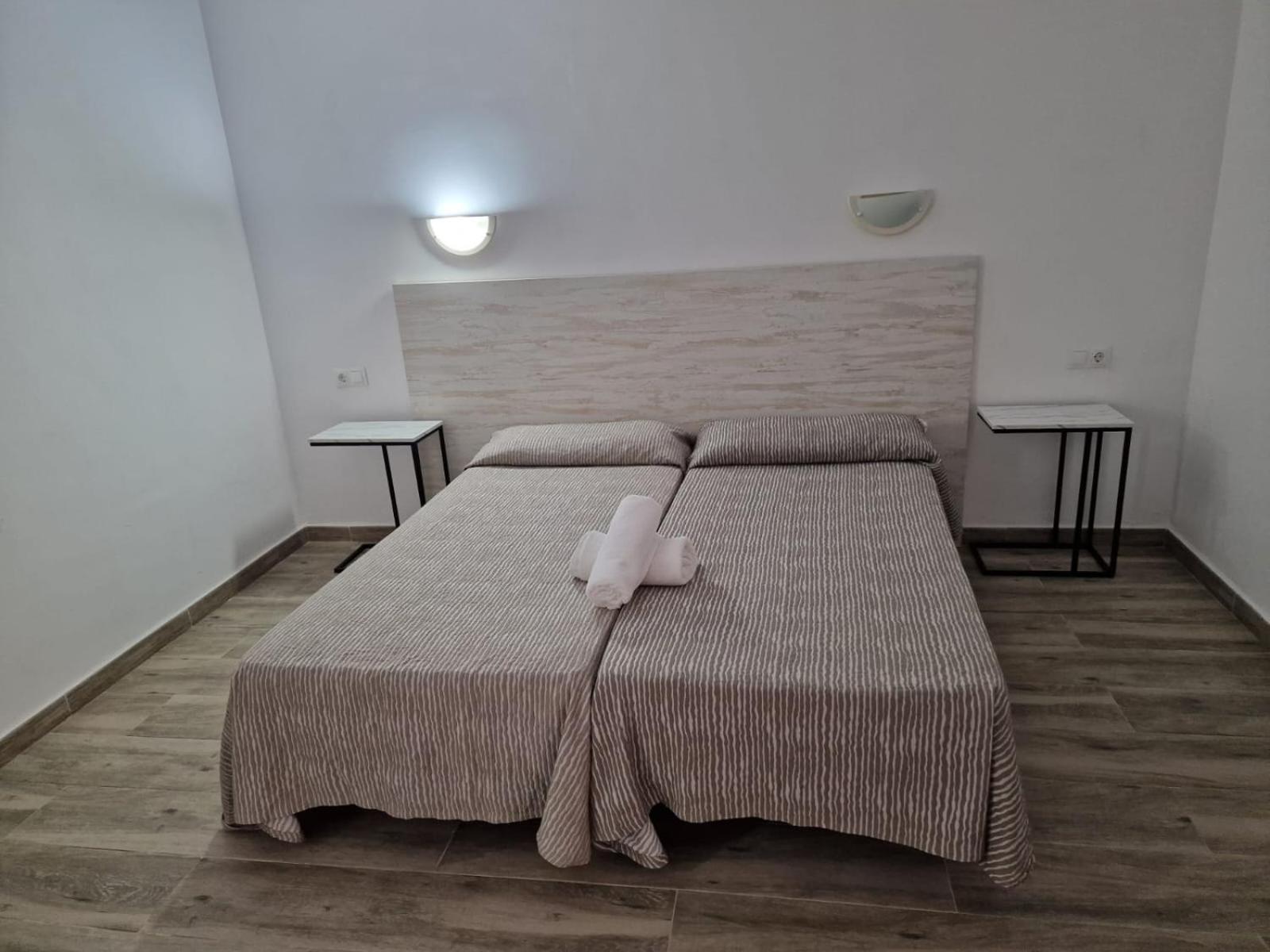Aparthotel Puerto Cala Vadella Cala Vadella  Kültér fotó